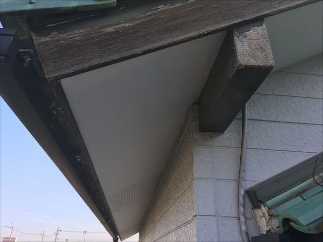 軒天井の塗装も確認